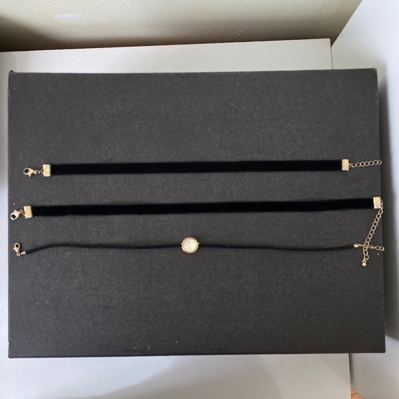 Jewelry - Choker set
